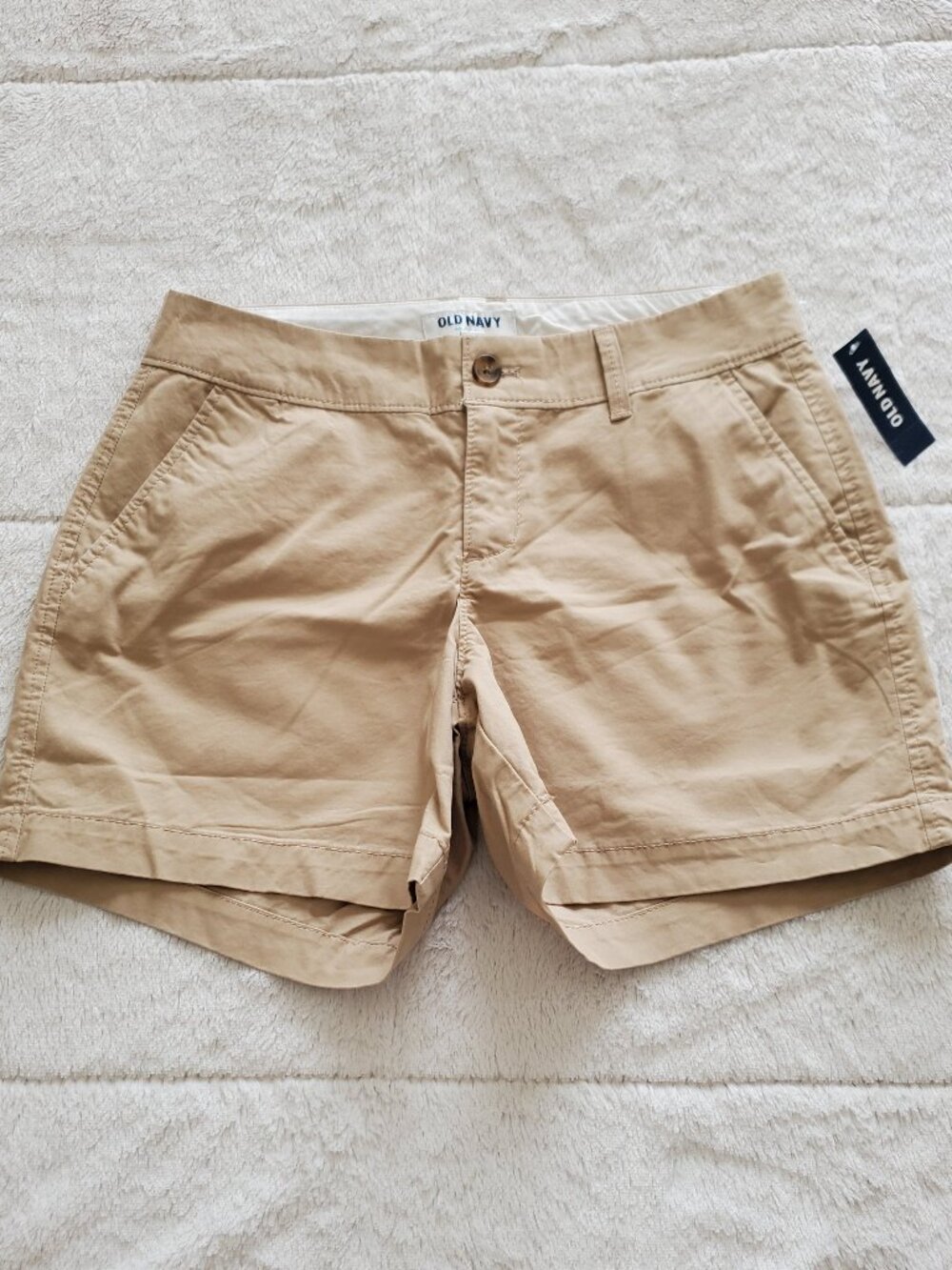 NWT Old Navy Beige Tan Chino Shorts